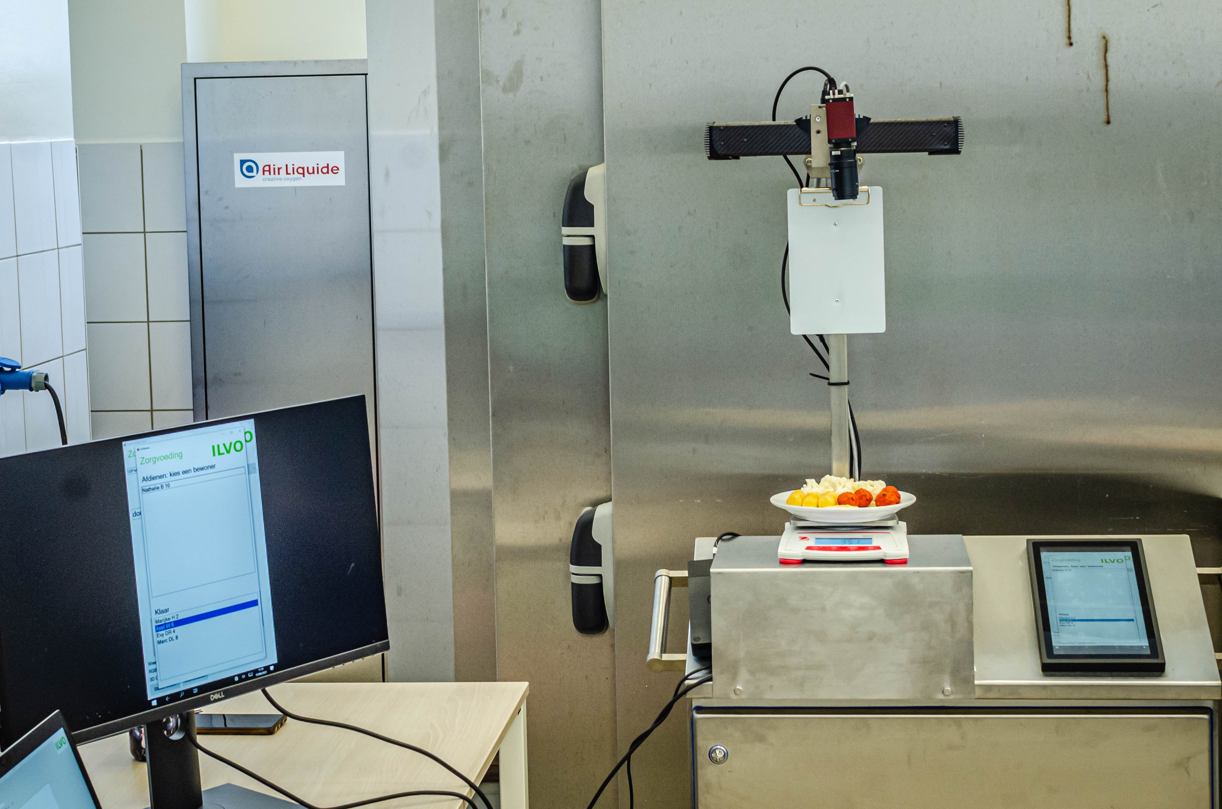 Food consumption analysis system